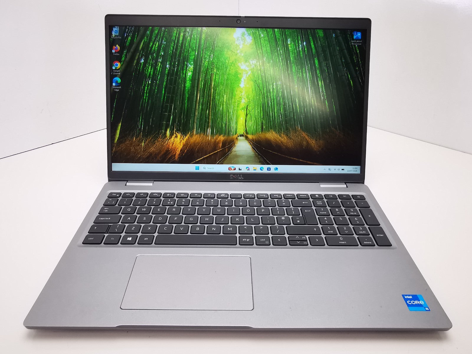 Dell Latitude 5520 15.6" Laptop - 11th Gen i5/8GB RAM/256GB SSD/Windows 11 Pro