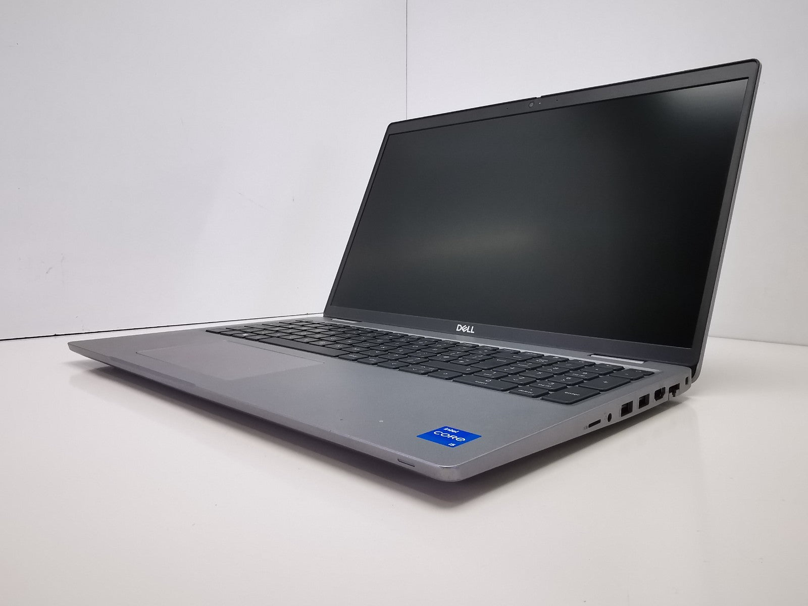Dell Latitude 5520 15.6" Laptop - 11th Gen i5/8GB RAM/256GB SSD/Windows 11 Pro