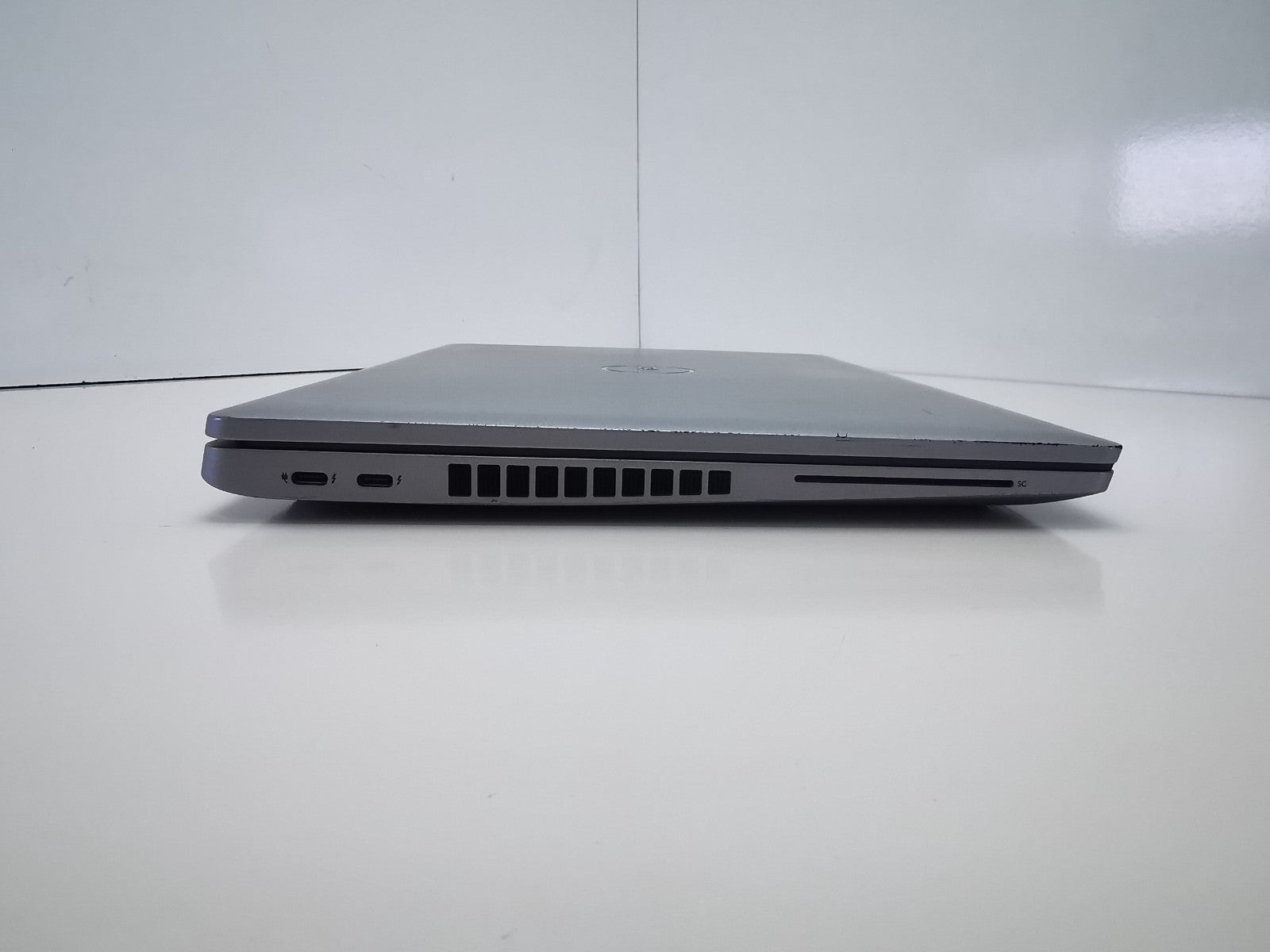 Dell Latitude 5530 15.6" Laptop - 12th Gen i5/8GB RAM/256GB SSD/Windows 11 Pro