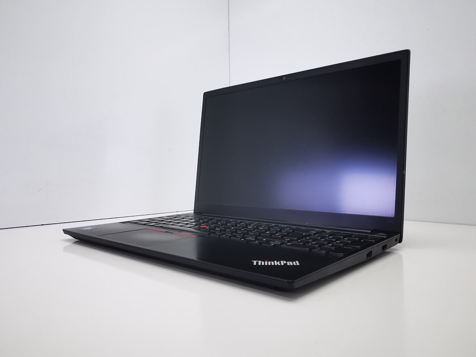 Lenovo ThinkPad E15 Gen 2 15″ Laptop – 11th Gen i7/16GB RAM/512GB SSD/Win 11