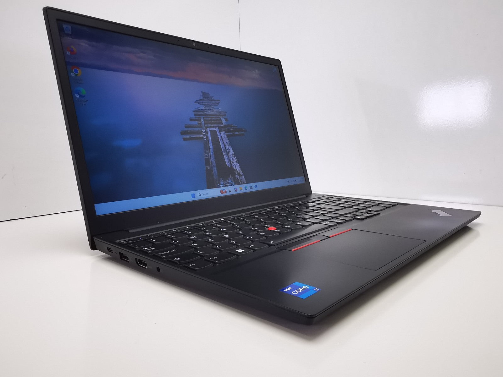 Lenovo ThinkPad E15 Gen 2 15″ Laptop – 11th Gen i7/16GB RAM/512GB SSD/Win 11