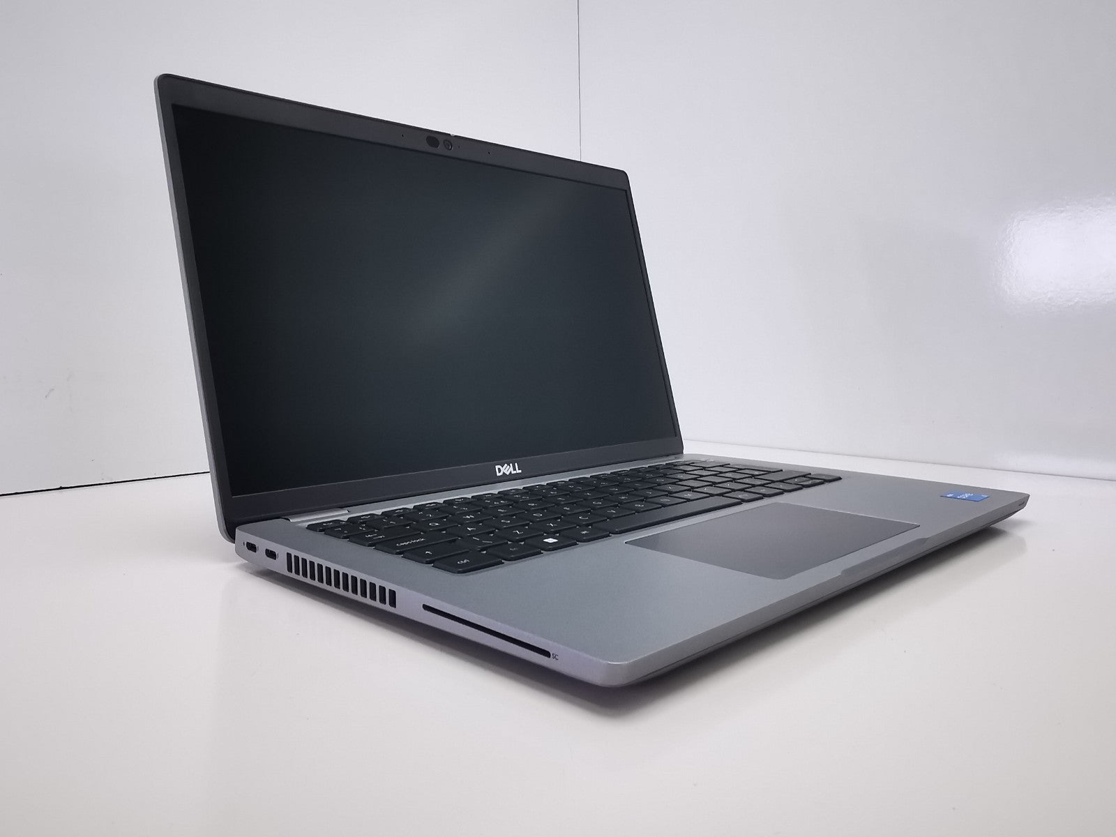 Dell Latitude 5430 14" Laptop - 12th Gen i5/8GB RAM/256GB NVMe SSD/Win 11 Pro