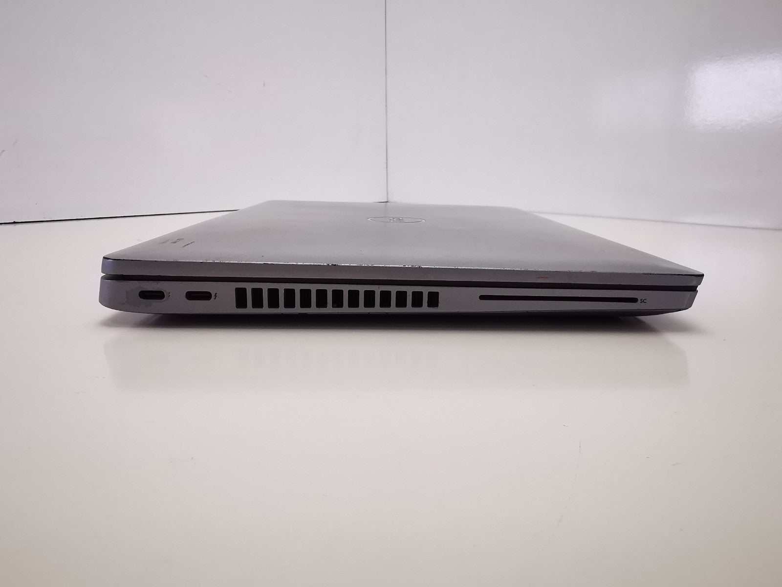 Dell Latitude 5430 14" Laptop - 12th Gen i5/8GB RAM/256GB NVMe SSD/Win 11 Pro