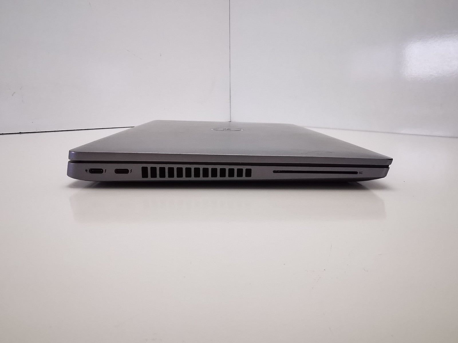 Dell Latitude 5430 14" Laptop - 12th Gen i5/8GB RAM/256GB NVMe SSD/W11 Pro