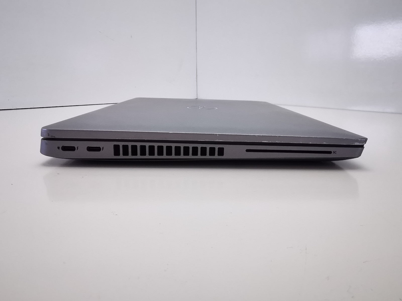 Dell Latitude 5430 14" Laptop - 12th Gen i5/8GB RAM/256GB NVMe SSD/Win 11 Pro