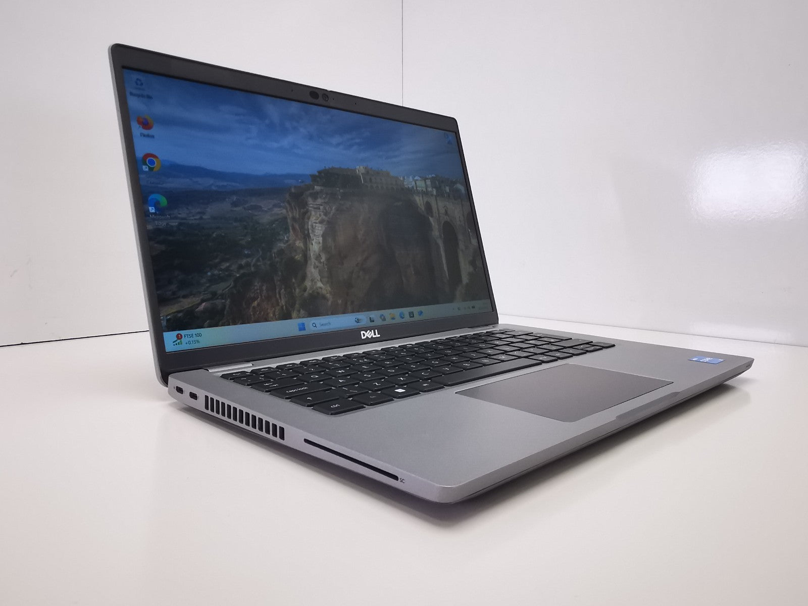 Dell Latitude 5430 14" Laptop - 12th Gen i5/8GB RAM/256GB NVMe SSD/Win 11 Pro