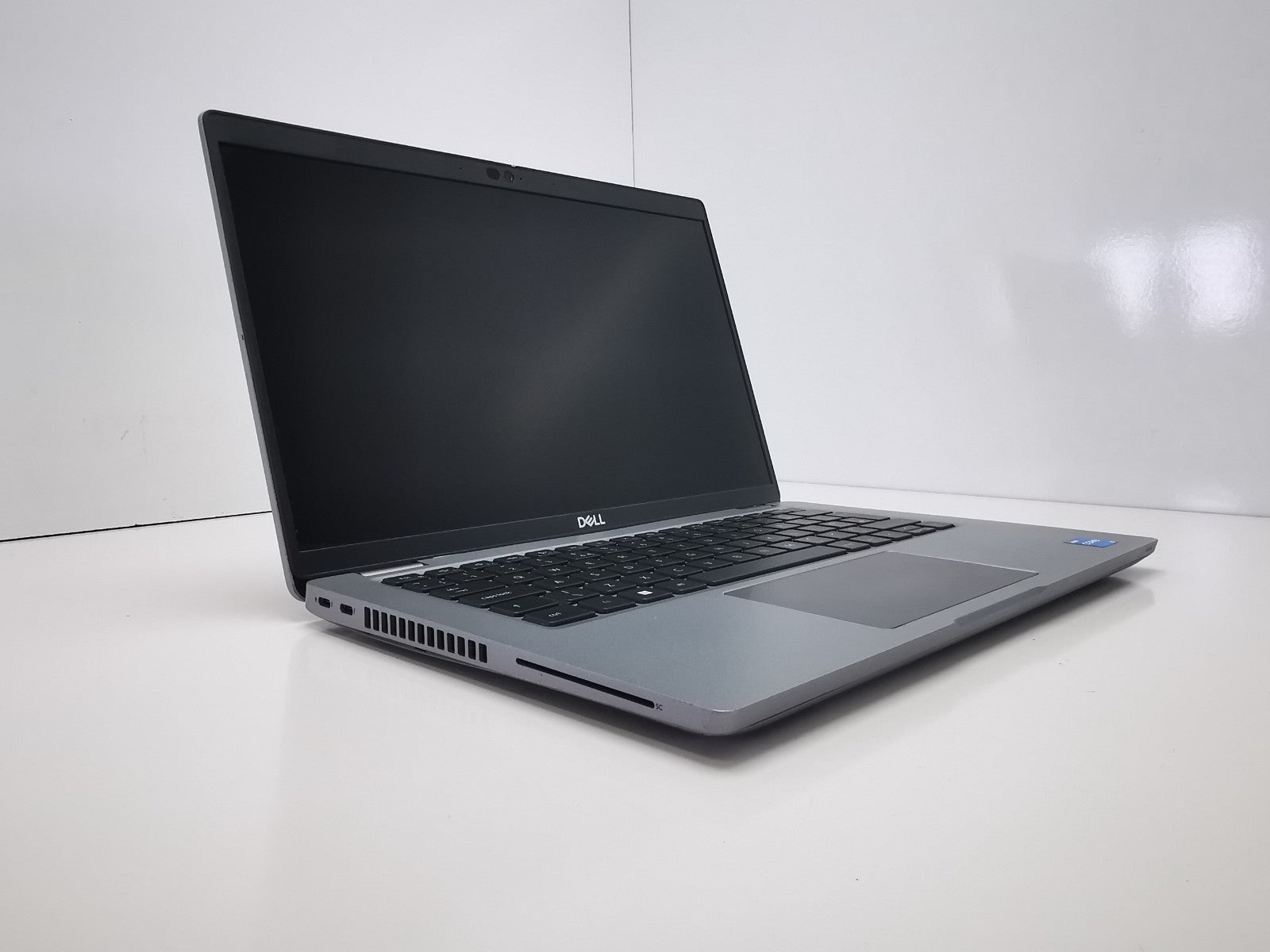 Dell Latitude 5430 14" Laptop - 12th Gen i5/8GB RAM/256GB NVMe SSD/Win 11 Pro
