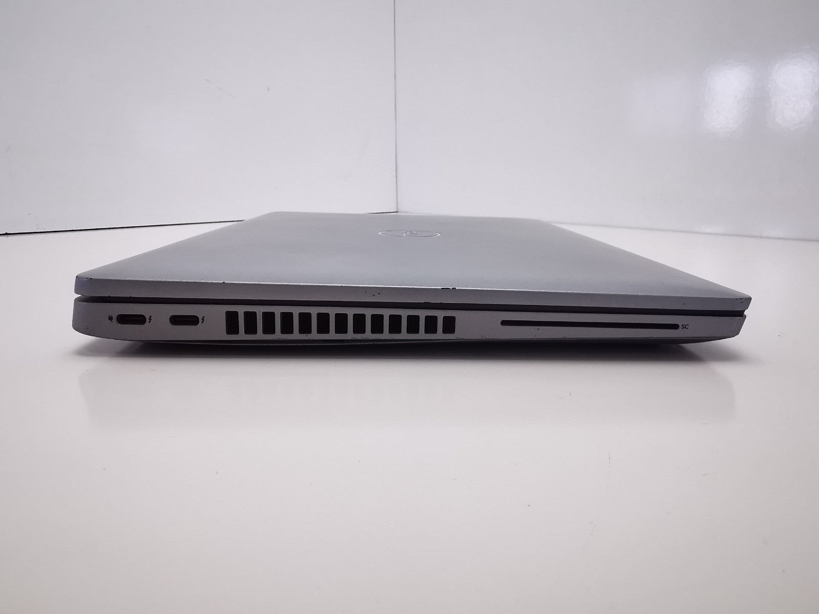 Dell Latitude 5430 14" Laptop - 12th Gen i5/8GB RAM/256GB NVMe SSD/Win 11 Pro