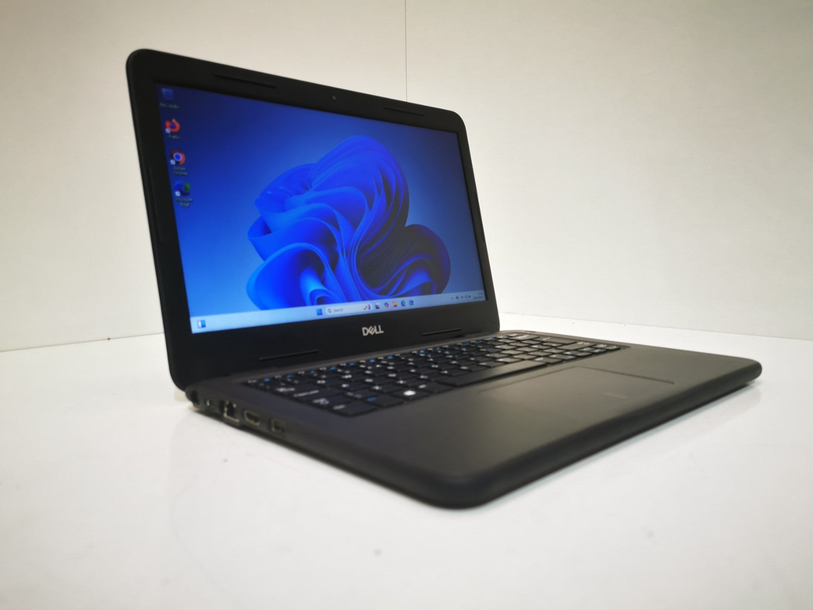Dell Latitude 3300 13.3" Laptop i5 8GB 256GB SSD Win11 Pro – Tested