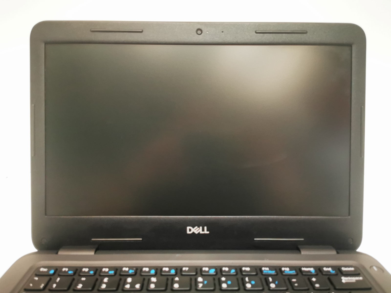 Dell Latitude 3300 13.3" Laptop i5 8GB 256GB SSD Win11 Pro – Tested