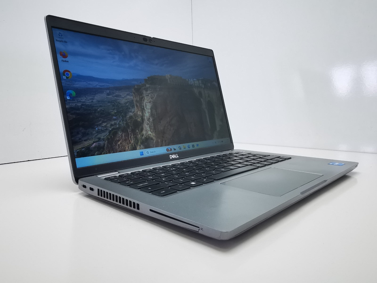 Dell Latitude 5430 14" Laptop - 12th Gen i5/8GB RAM/256GB NVMe SSD/Win 11 Pro