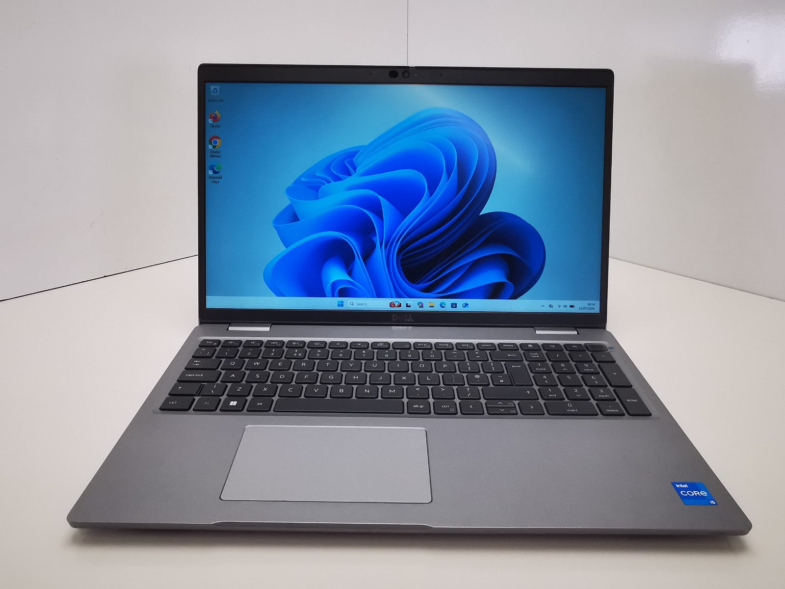 Dell Latitude 5530 15.6" Laptop - 12th Gen i5/8GB RAM/256GB SSD/Windows 11 Pro