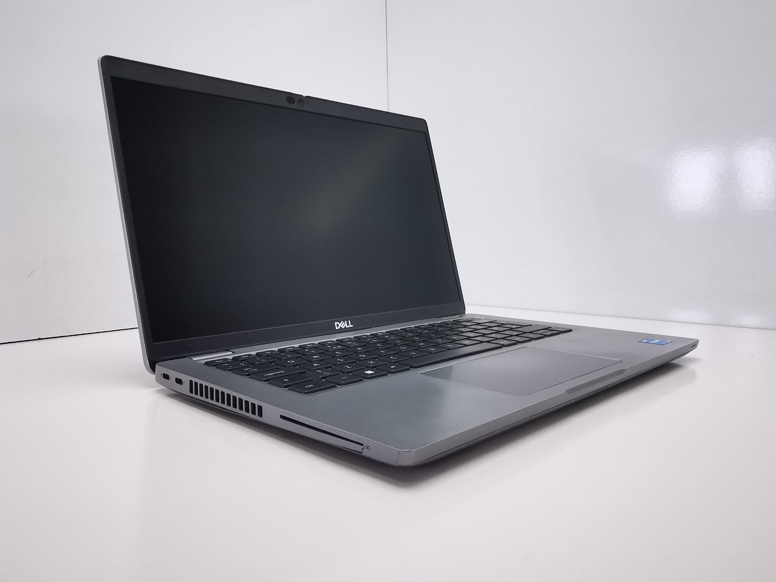 Dell Latitude 5430 14" Laptop - 12th Gen i5/8GB RAM/256GB NVMe SSD/Win 11 Pro