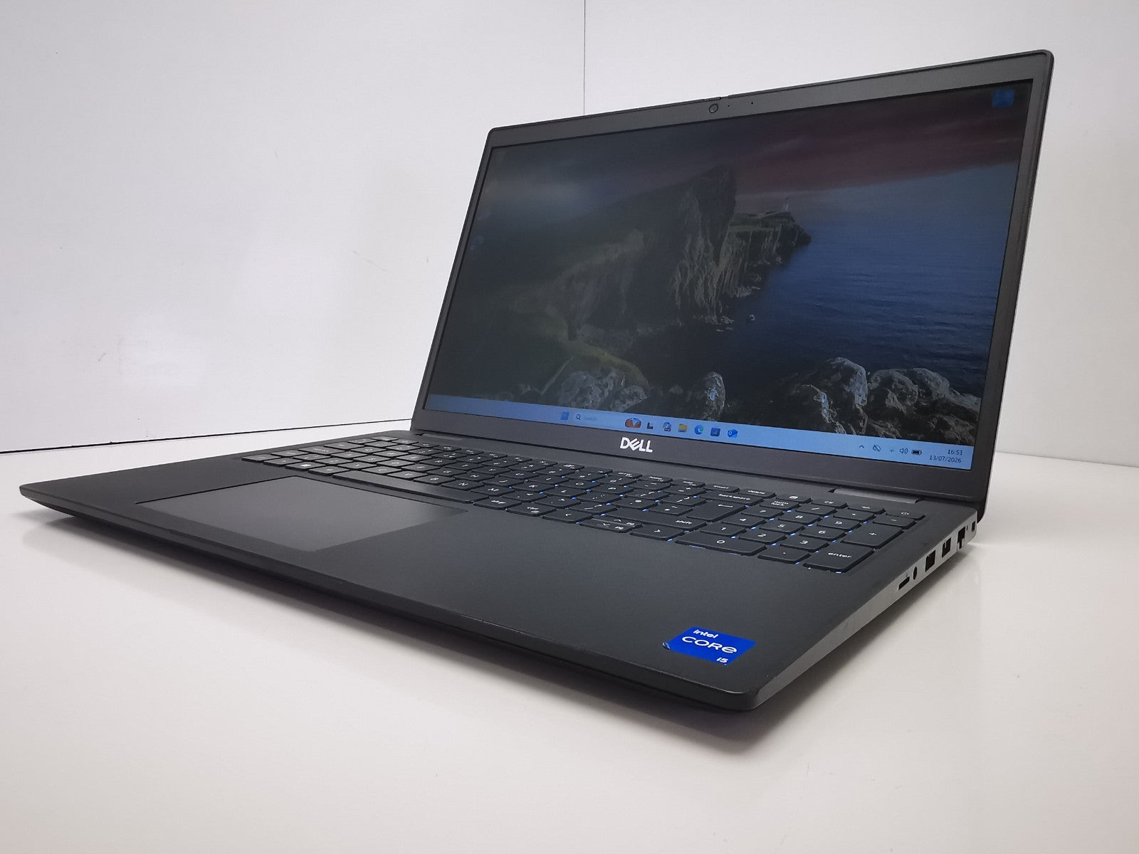 Dell Latitude 3520 15.6" Laptop - 11th Gen i5/8GB RAM/256GB NVMe SSD/Win 11 Pro