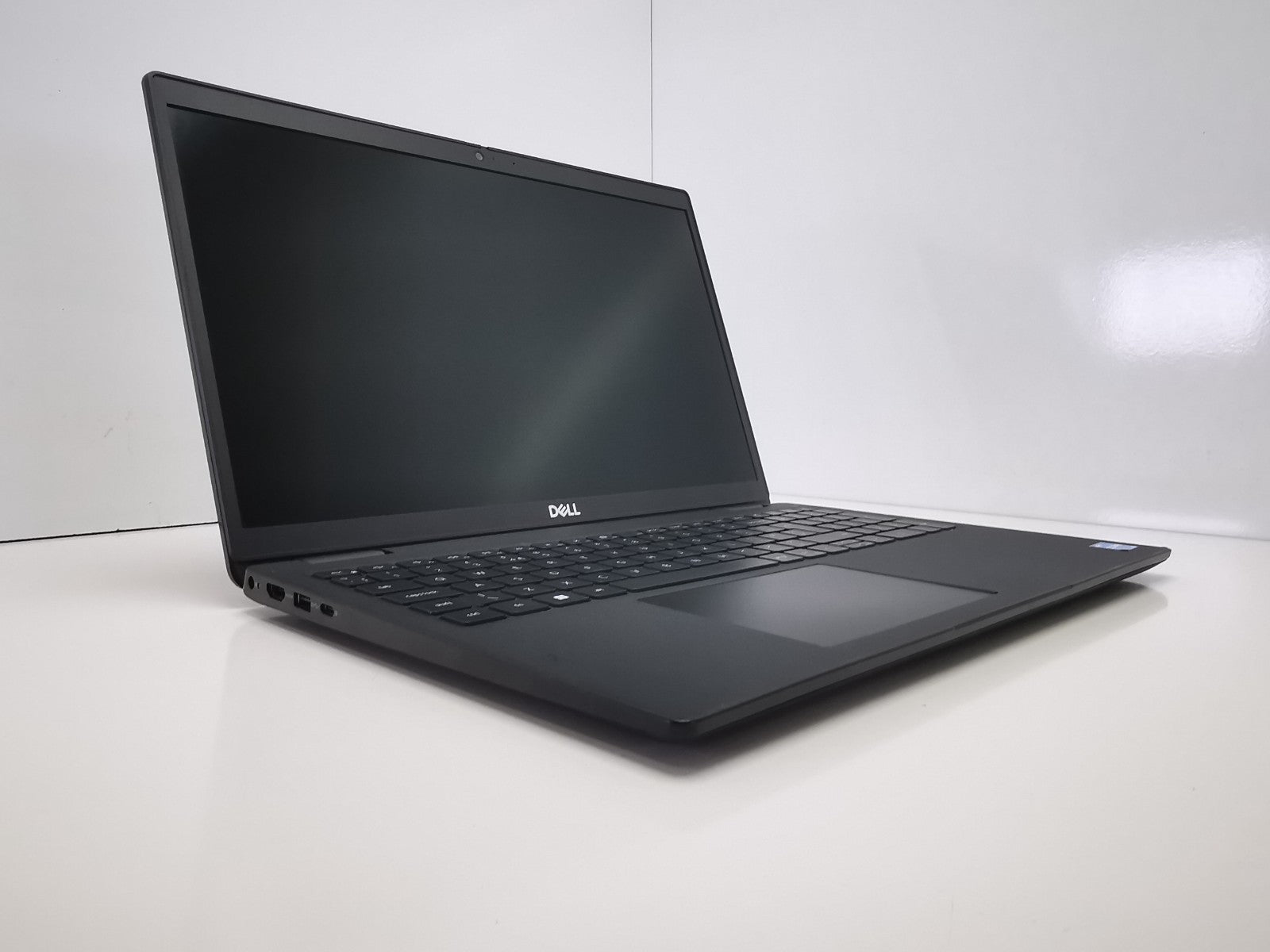 Dell Latitude 3520 15.6" Laptop - 11th Gen i5/8GB RAM/256GB NVMe SSD/Win 11 Pro