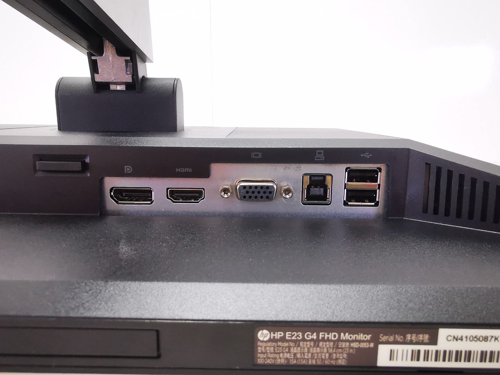 HP E23 G4 FHD 23" Monitor - 1x HDMI / 1x VGA / 1x DisplayPort / 4x USB