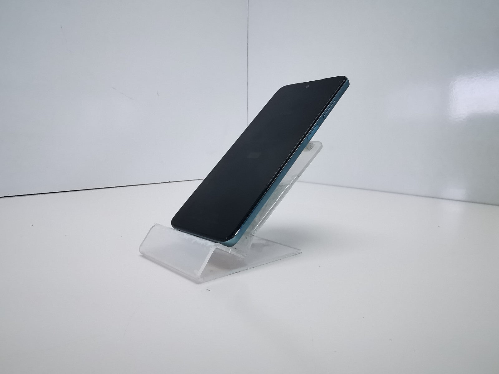 Motorola G62 5G - Frosted Blue/6.5"/64GB/Android 13/Unlocked - GRADE B