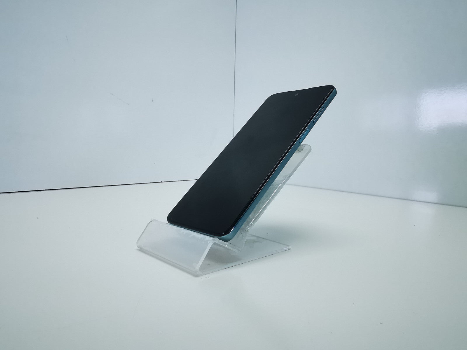Motorola G62 5G - Frosted Blue/6.5"/64GB/Android 13/Unlocked - GRADE B