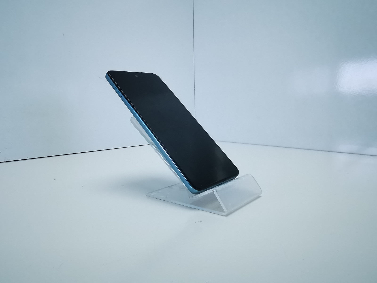 Motorola G62 5G - Frosted Blue/6.5"/64GB/Android 13/Unlocked - GRADE B