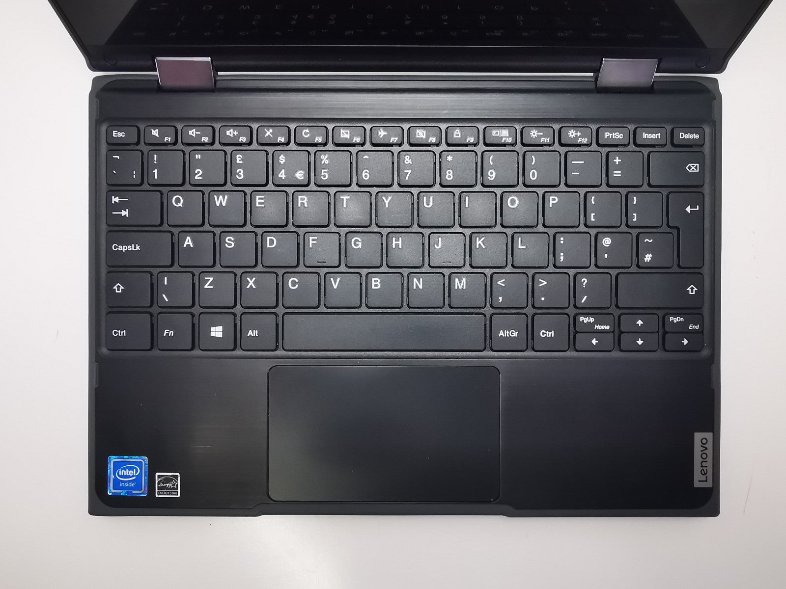 Lenovo 300e Chromebook 2nd Gen 11.6" Celeron / 4GB / 64GB eMMC – Tested - Win 11