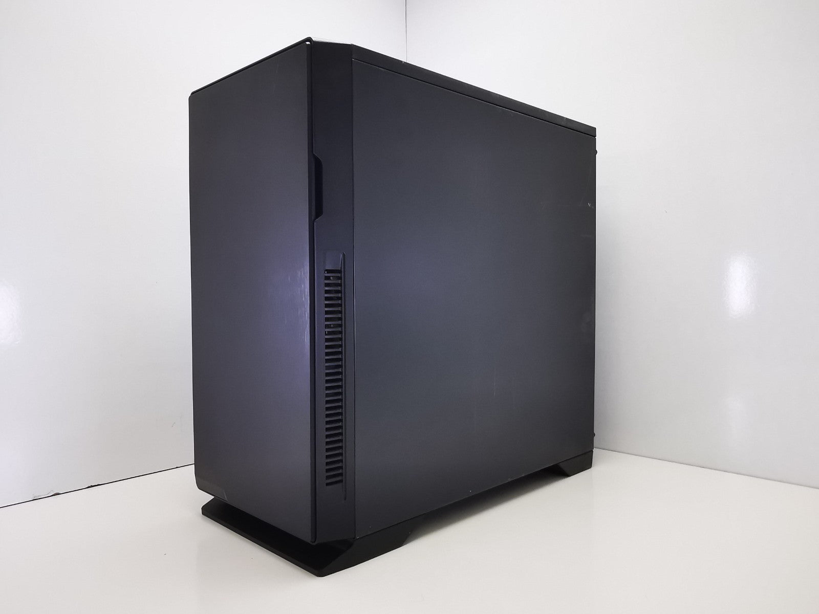 Custom Gaming Desktop PC - 7th Gen i7/16GB RAM/500GB NVMe SSD/GTX 1050/Win11 Pro