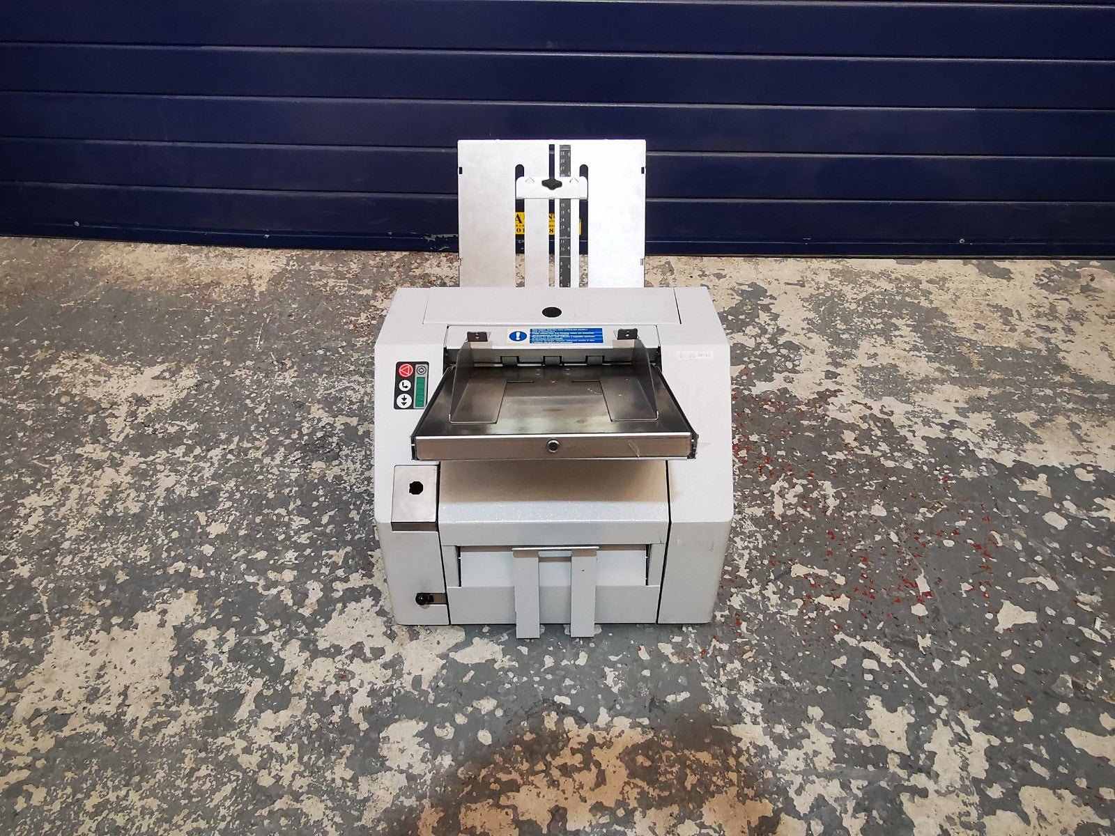 Neopost Technologies EAS05AA/LM-5.5 Pressure Sealer/Folding Machine - READ DESC