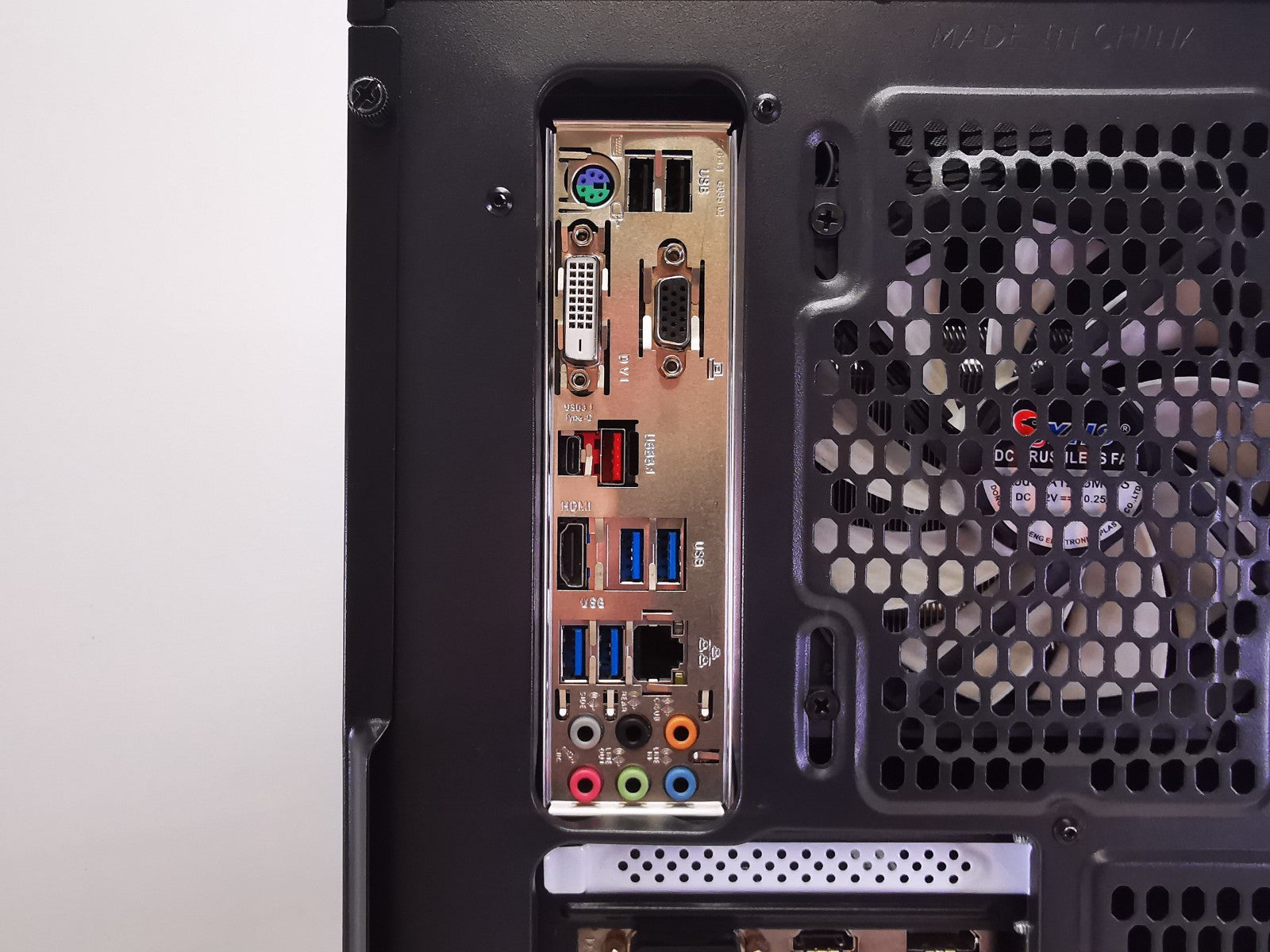 Custom Gaming Desktop PC - 7th Gen i7/16GB RAM/500GB NVMe SSD/GTX 1050/Win11 Pro
