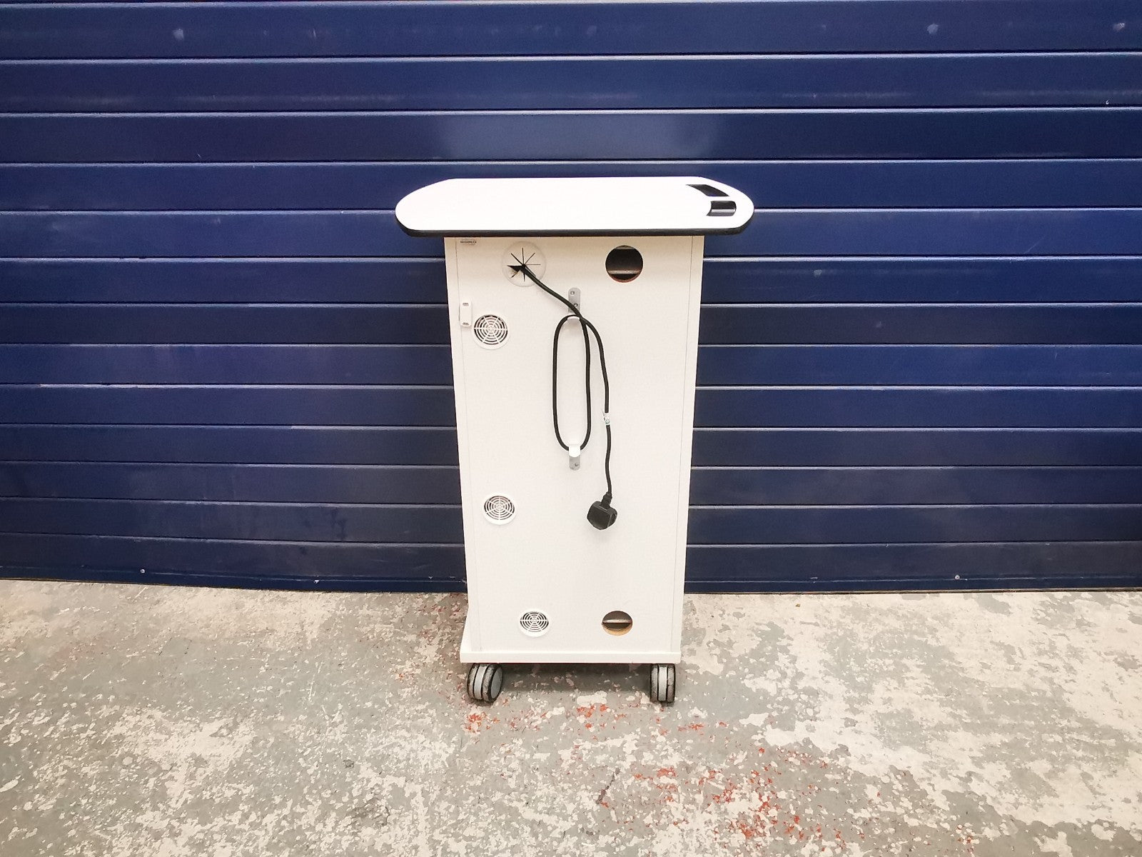 Storage Secure 20 Bay Tablet iPad Charging Station Storage Cabinet Trolley