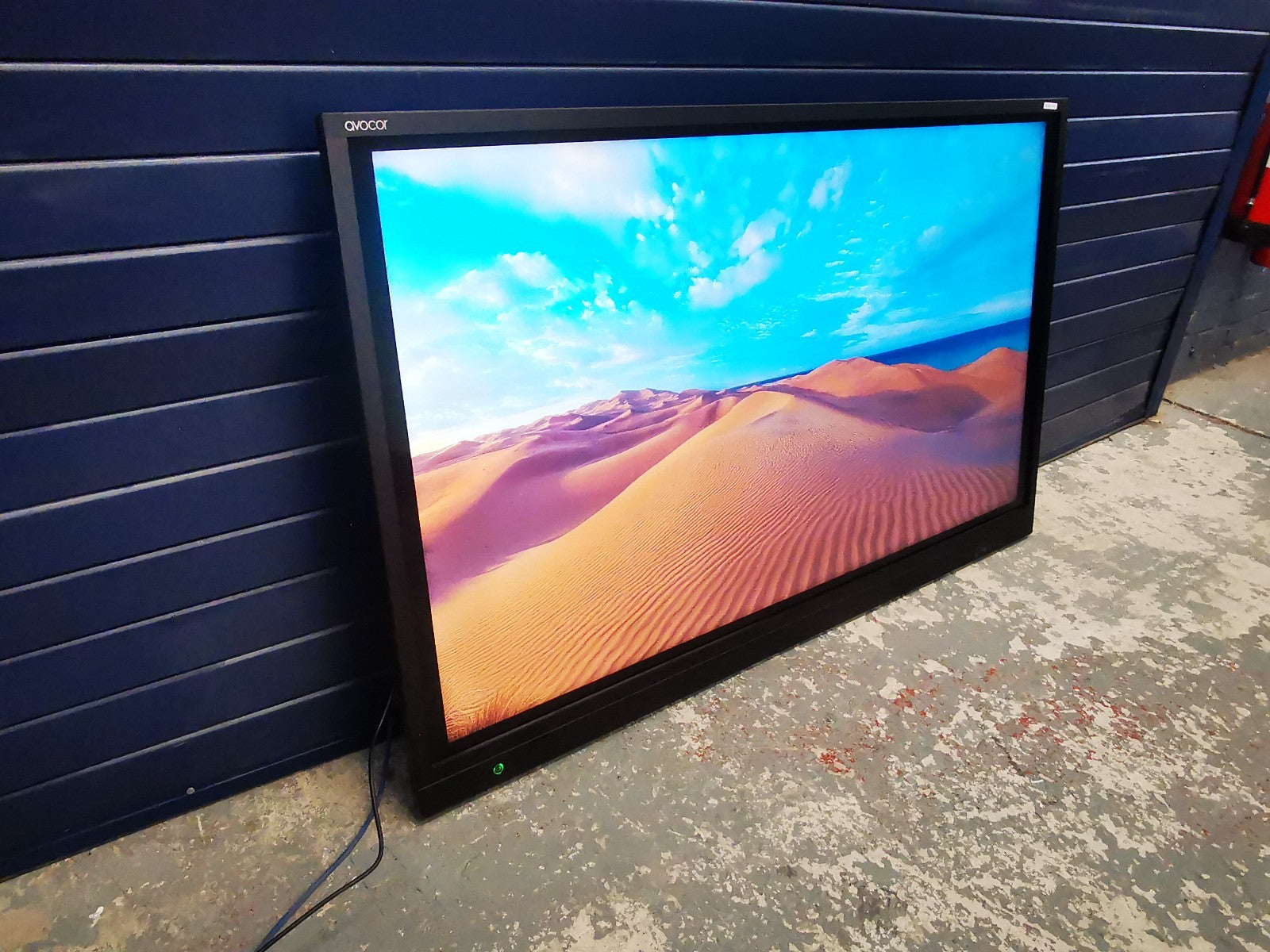 Avocor 4K 65" UHD AVE-6510 HDMI Lightweight Slim Interactive Touch Screen