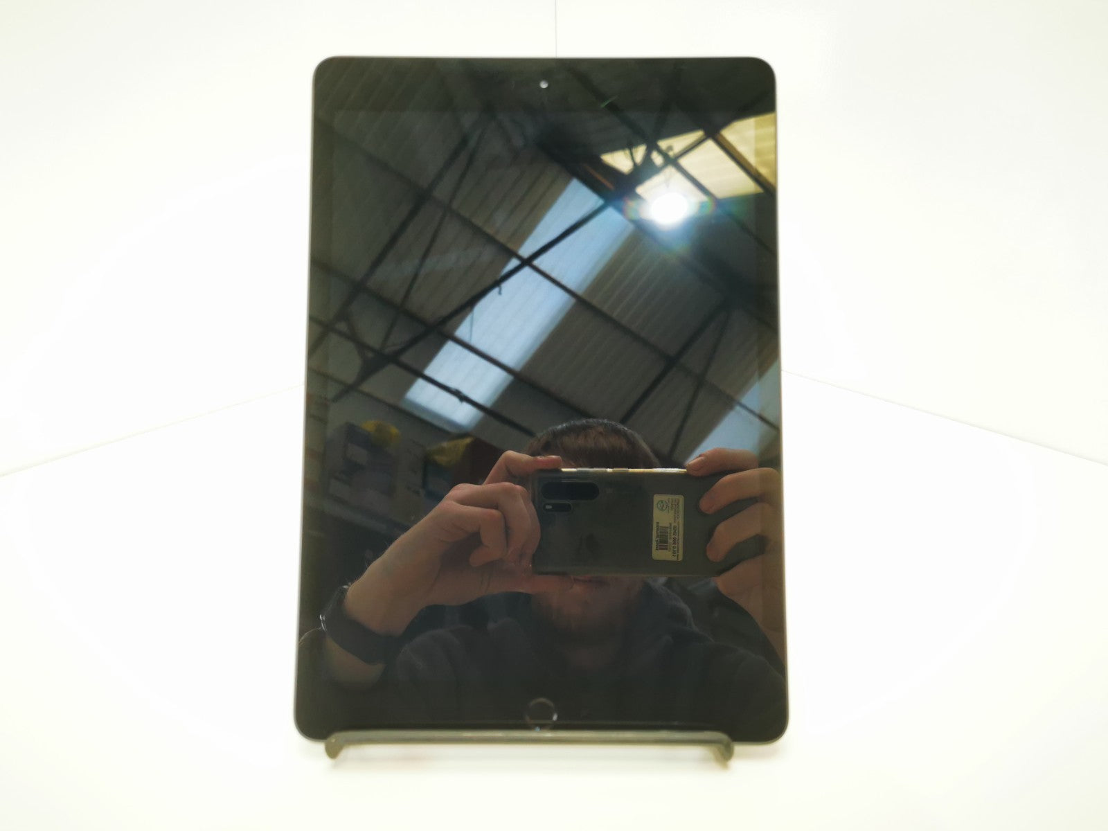 Apple iPad 8th Gen (A2270) - 10.2"/Space Grey/32GB/iOS 26.4/WiFi - Grade A