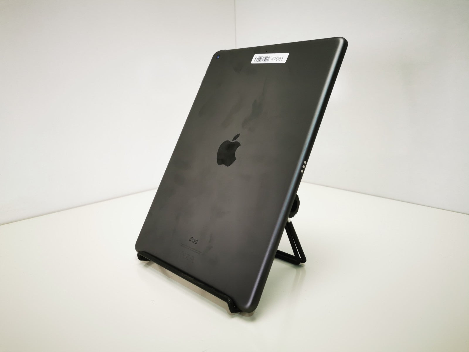 Apple iPad 8th Gen (A2270) - 10.2"/Space Grey/32GB/iOS 26.4/WiFi - Grade A
