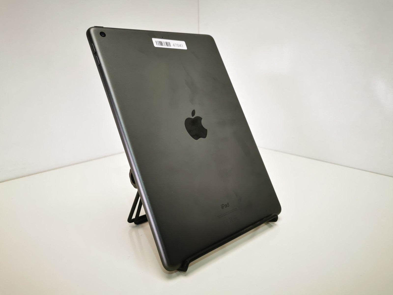 Apple iPad 8th Gen (A2270) - 10.2"/Space Grey/32GB/iOS 26.4/WiFi - Grade A