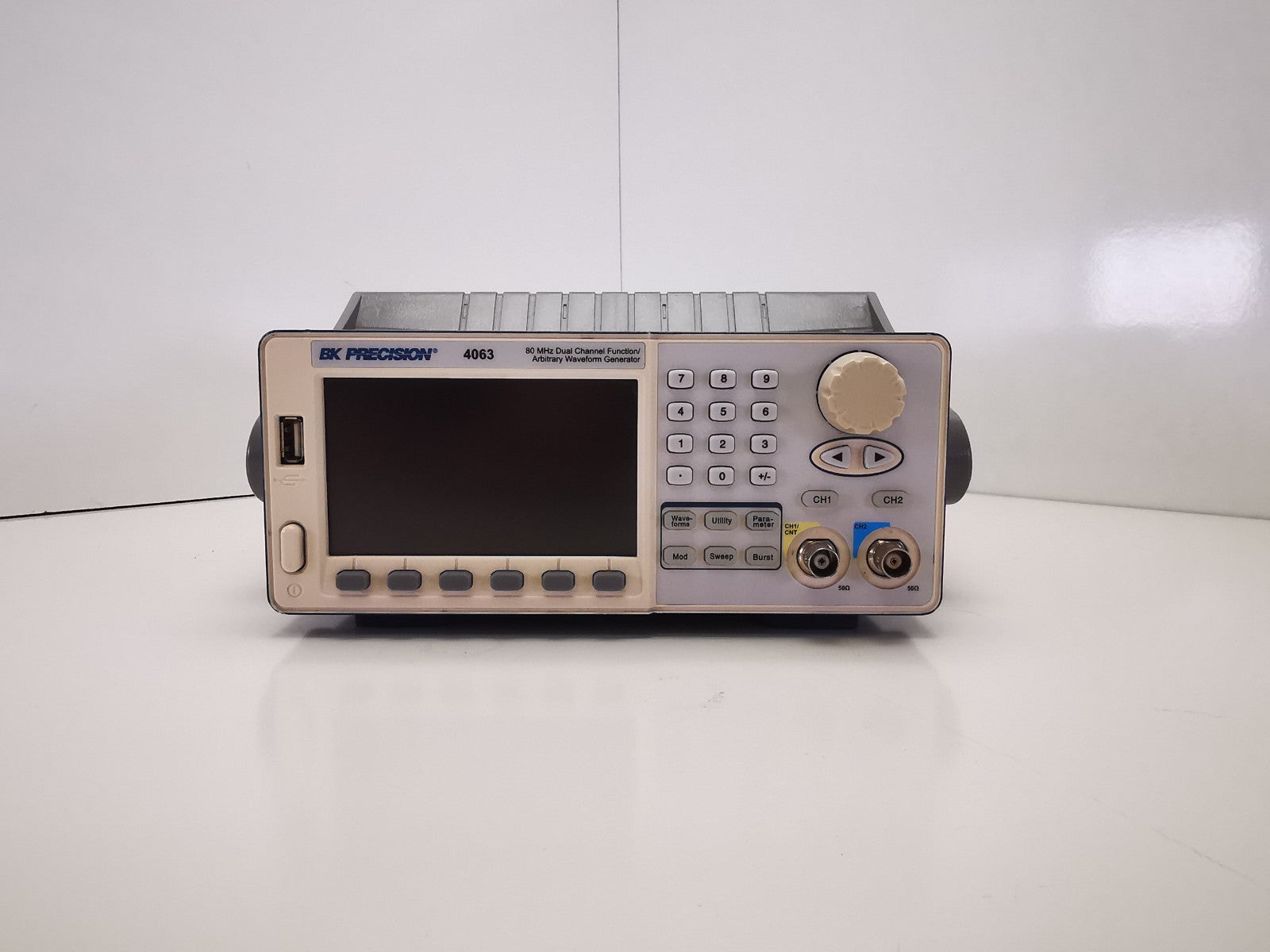 BK Precision 4063 Arbitrary Waveform Generator - Power on Tested only- READ DESC