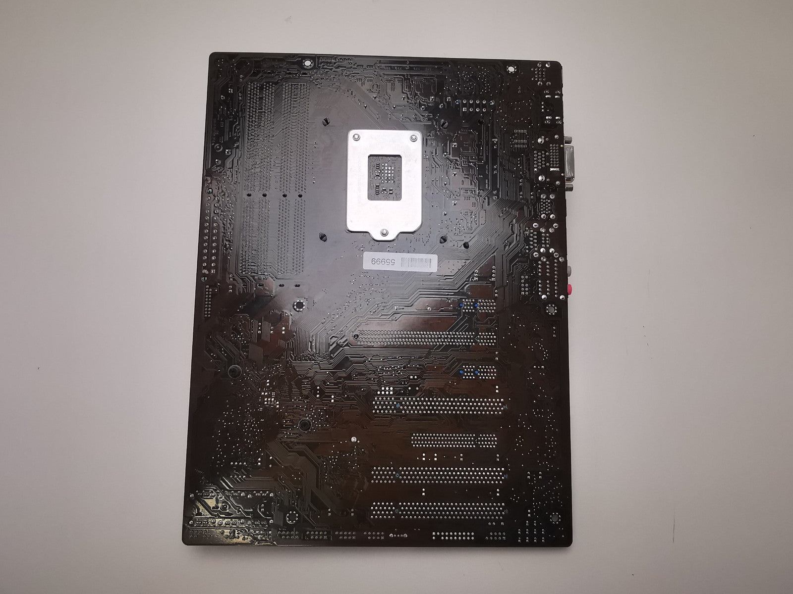 Asus P8Z68-V LE ATX Motherboard + i5-2500K /16GB DDR3 RAM - IO Shield Included