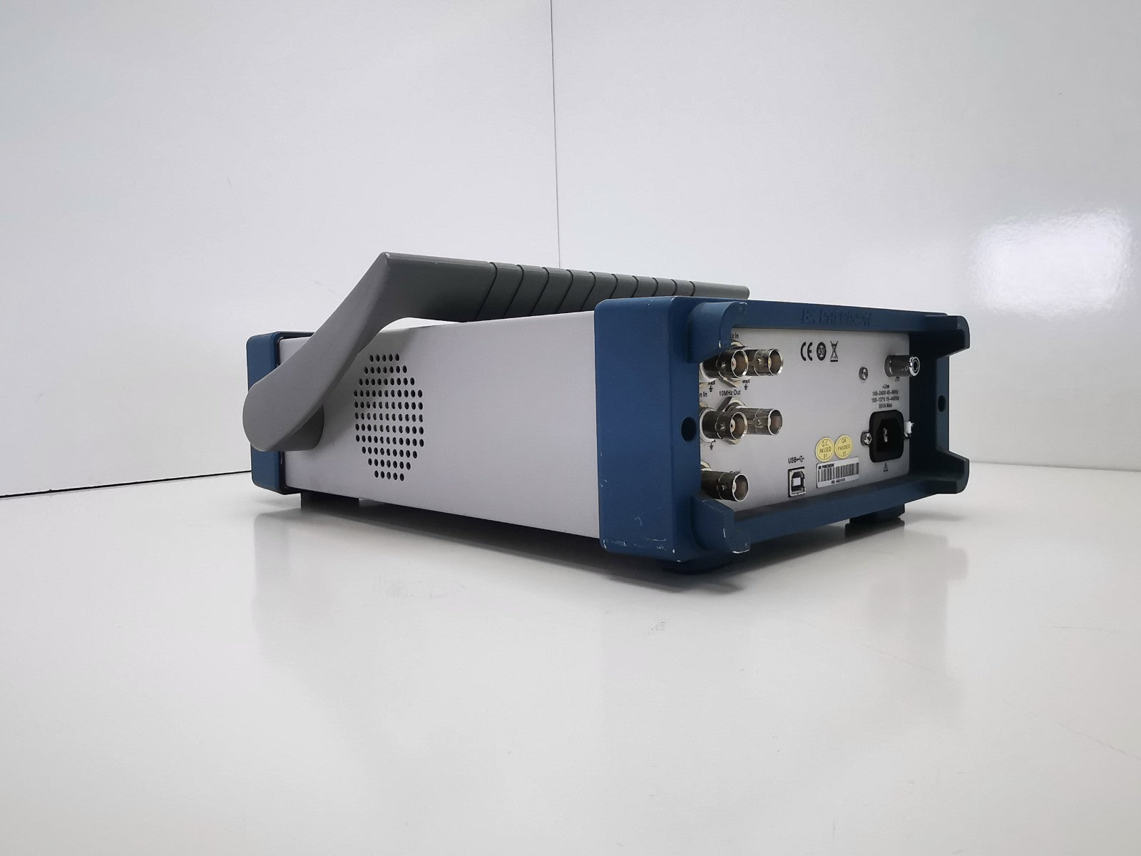 BK Precision 4063 Arbitrary Waveform Generator - Power on Tested only- READ DESC