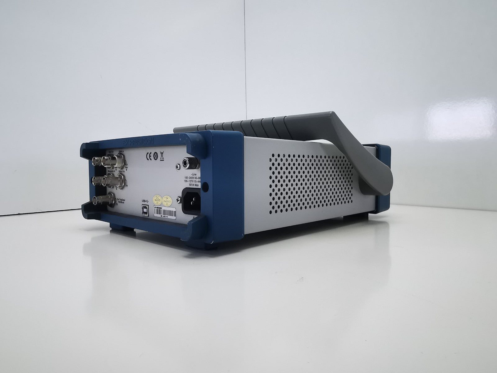BK Precision 4063 Arbitrary Waveform Generator - Power on Tested only- READ DESC