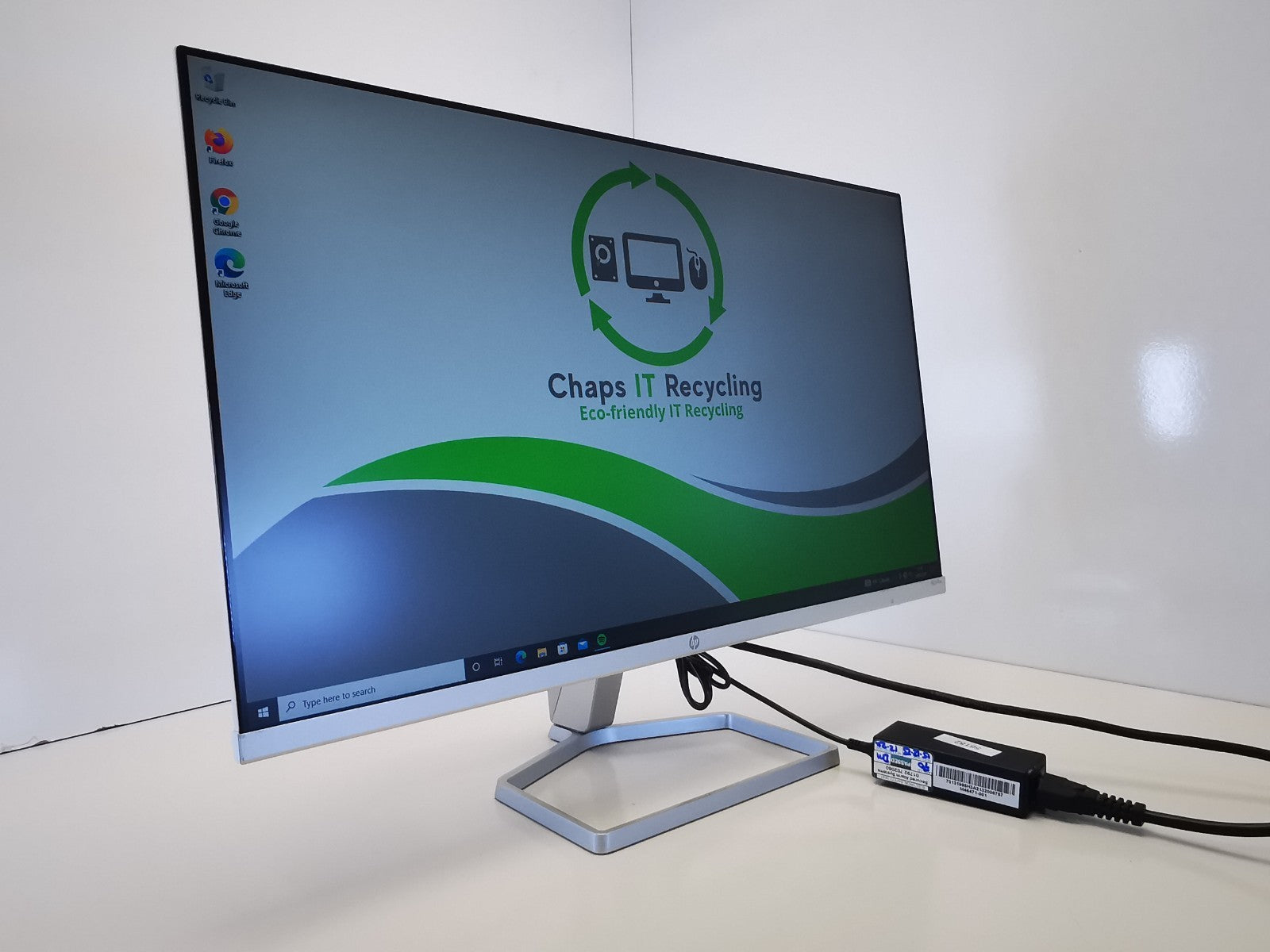 HP M24fw 24" Monitor - 1x VGA / 1x HDMI - Stand Included