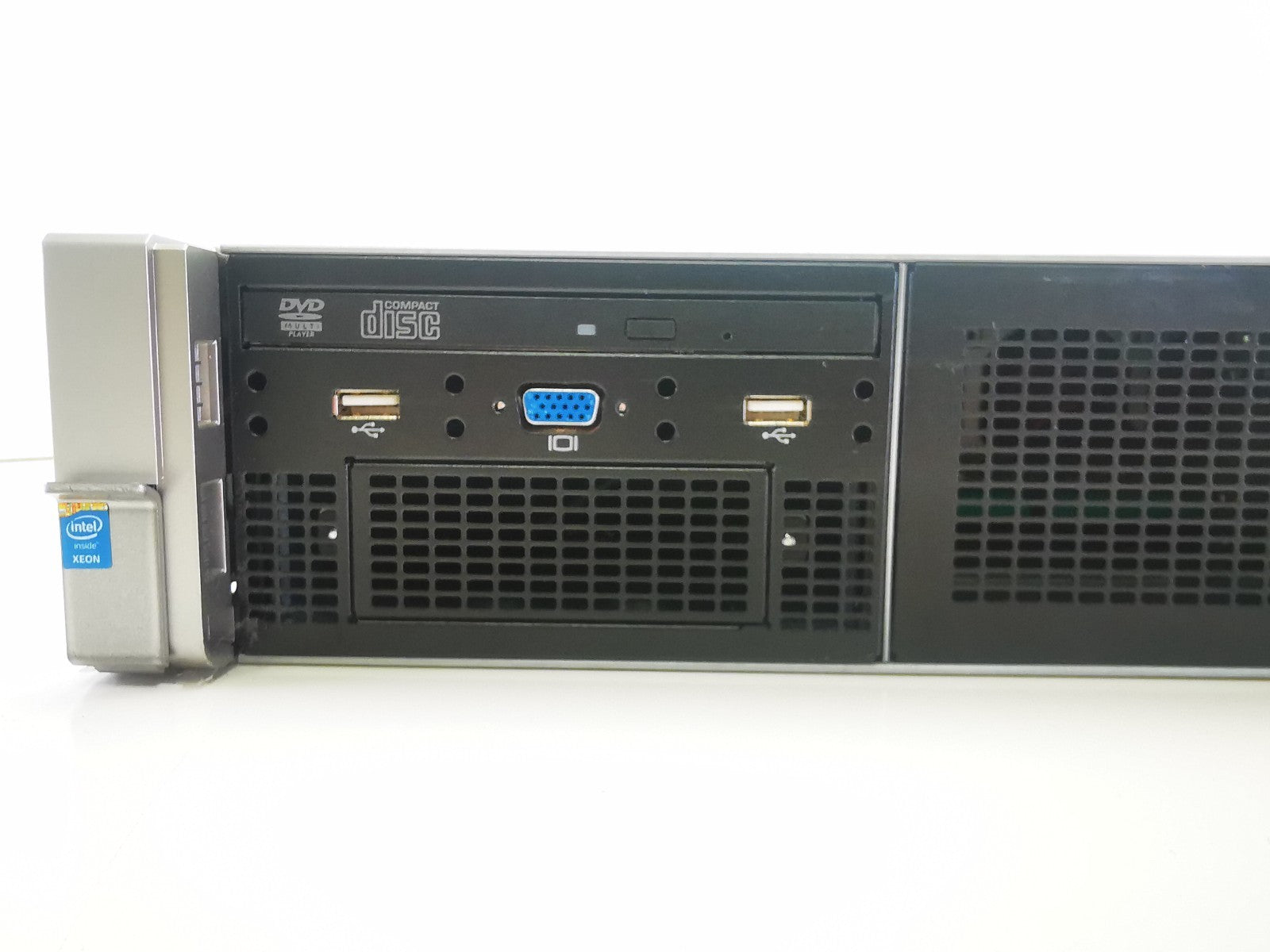 HP ProLiant DL380 Gen 9 Rack Server - 2x Xeon E5-2698 V3/8GB RAM - NO HDDS