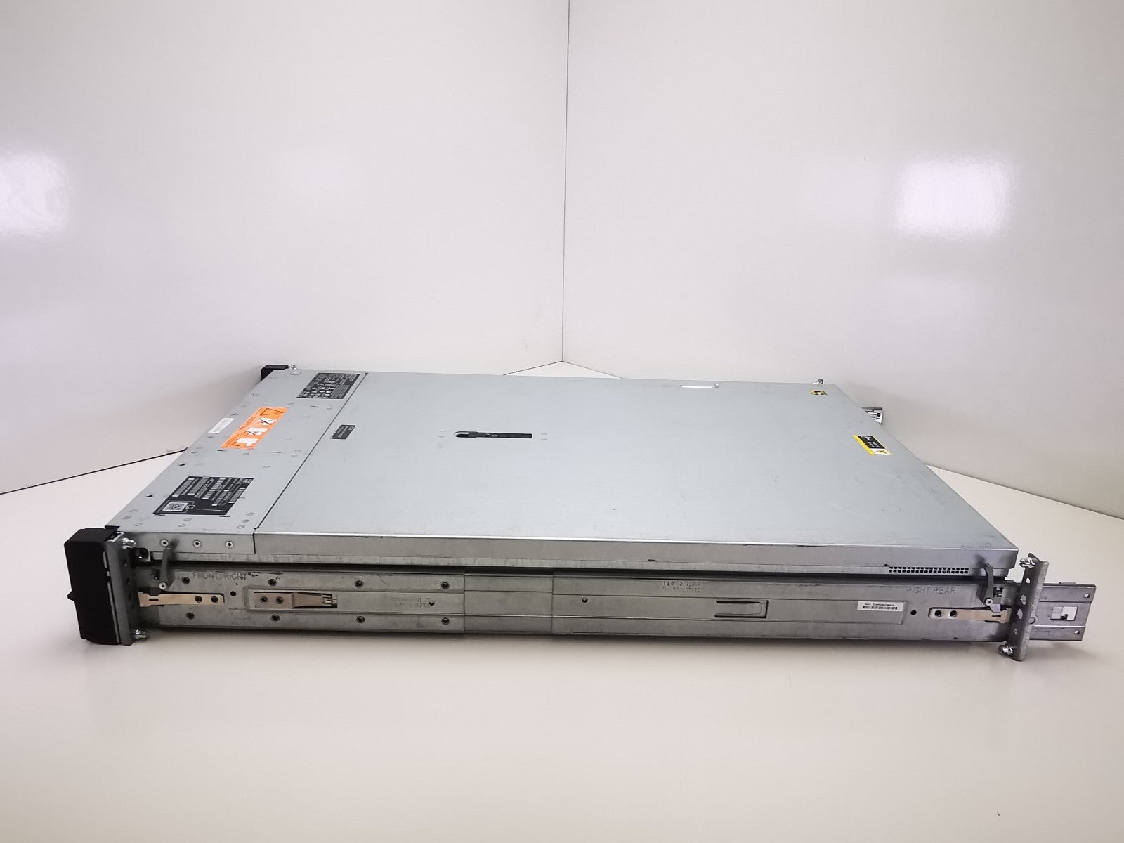 HP ProLiant DL380 Gen10 Rack Server - 2x Xeon Gold 2662/8GB RAM - NO HDDS