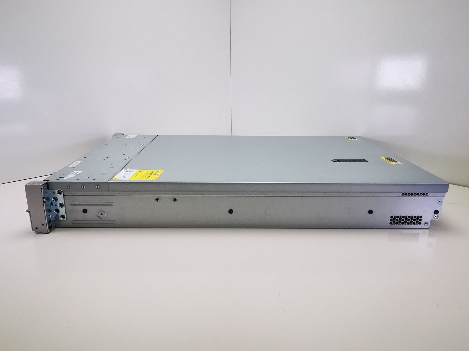 HP ProLiant DL380 Gen 9 Rack Server - 2x Xeon E5-2698 V3/8GB RAM - NO HDDS