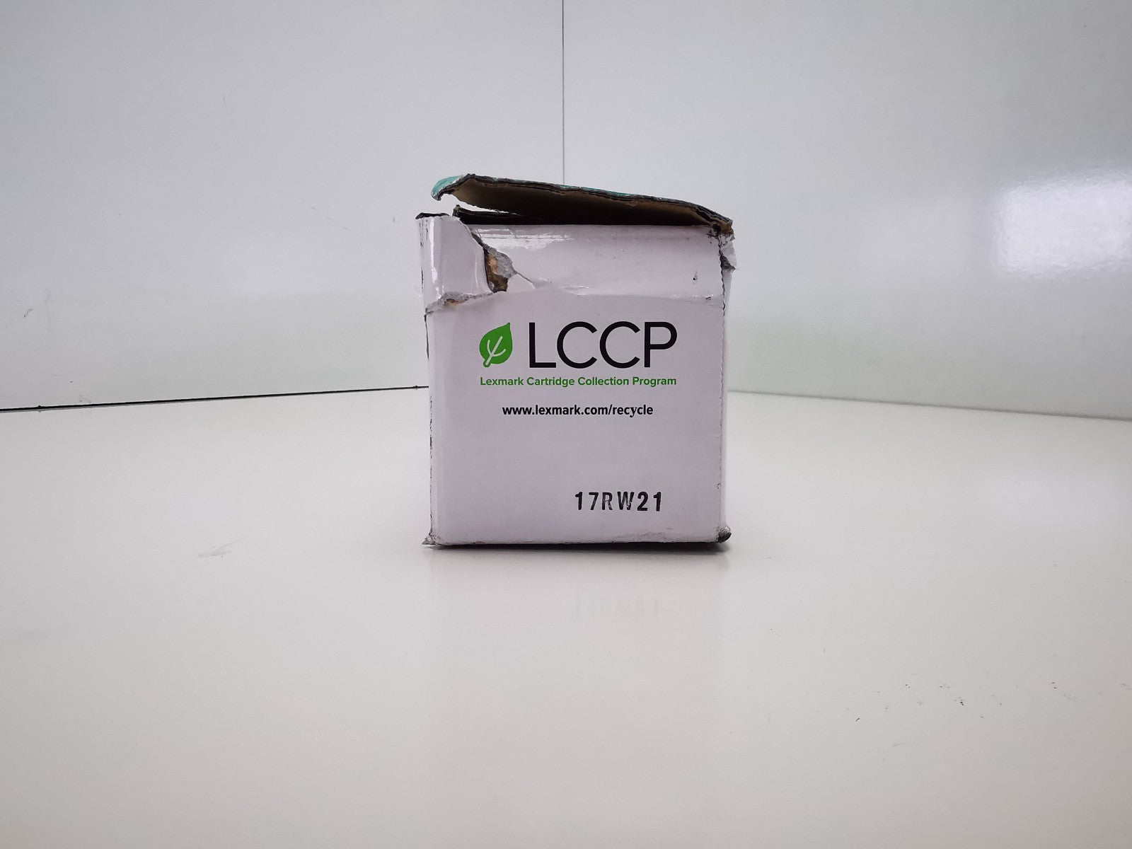 Genuine Lexmark 24B6847 Magenta Toner Cartridge - NEW OPEN BOX