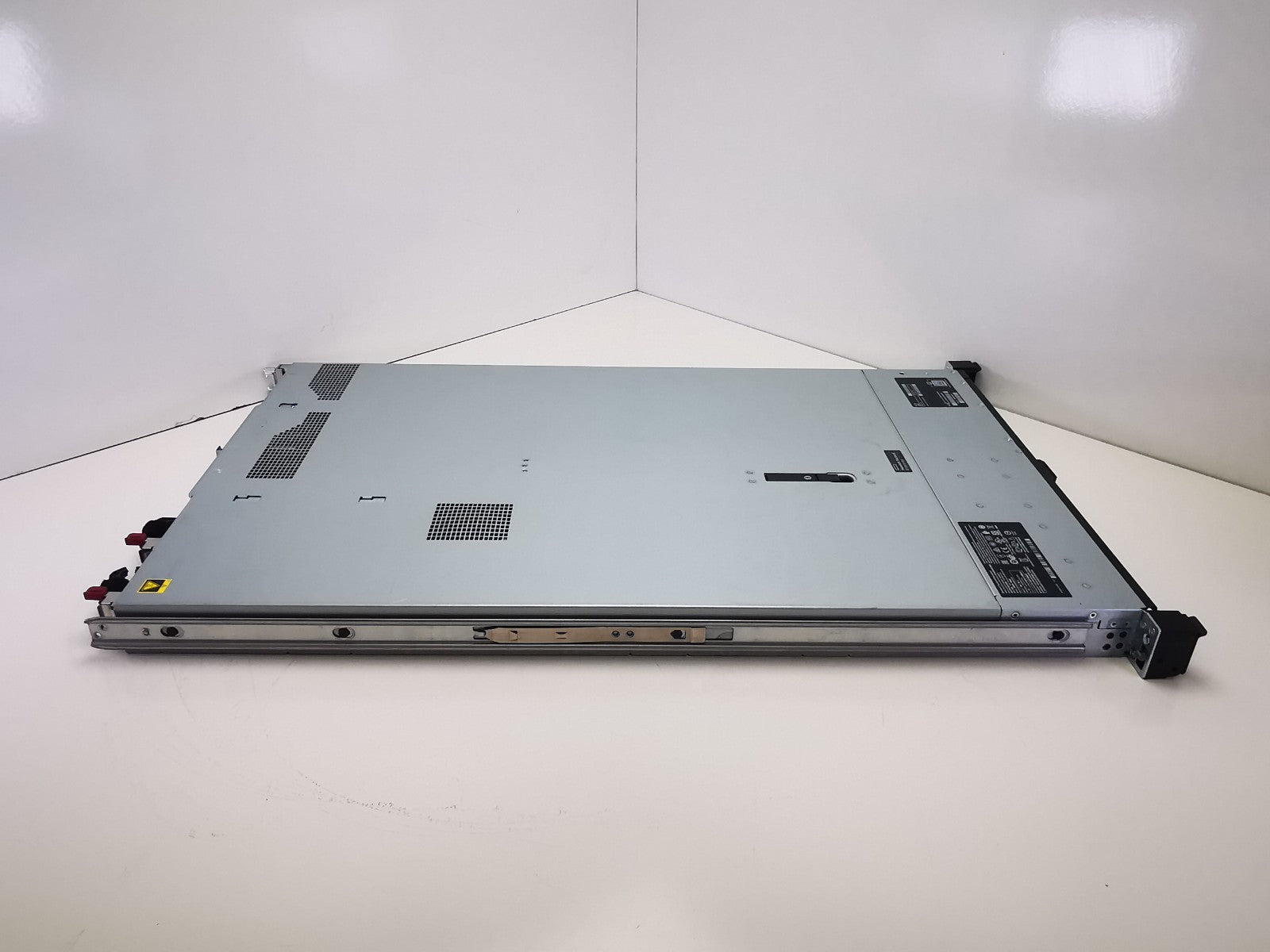 HP ProLiant DL360 Gen10 Rack Server - 2x Xeon Silver 4110/8GB RAM - NO HDDs
