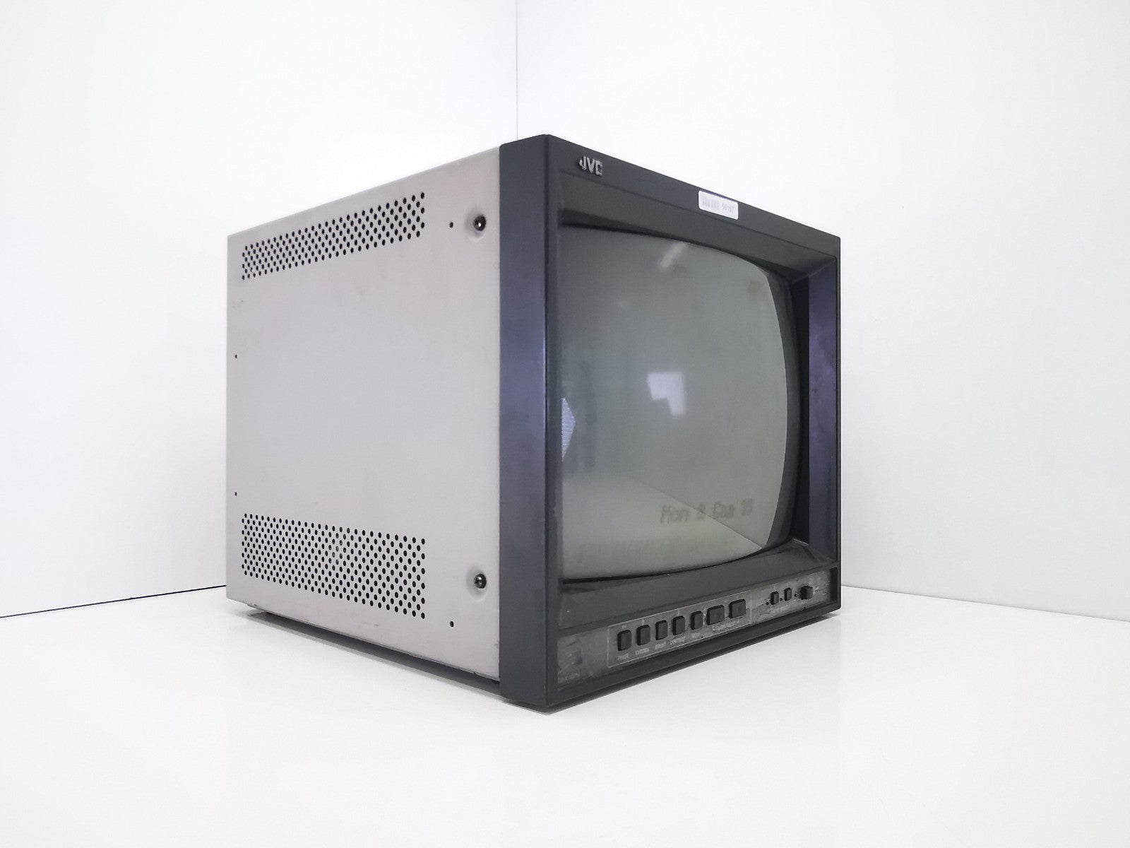JVC TM-A140PN-K 14" Colour CRT Monitor - Retro Gaming / CCTV