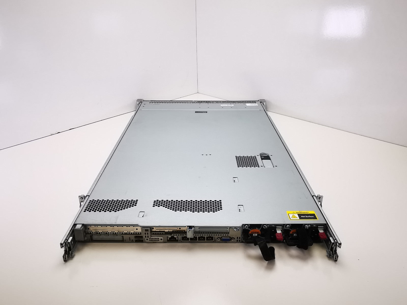 HP ProLiant DL360 Gen9 Rack Server - 2x Xeon E5-2620 V4/8GB RAM - NO HDDs