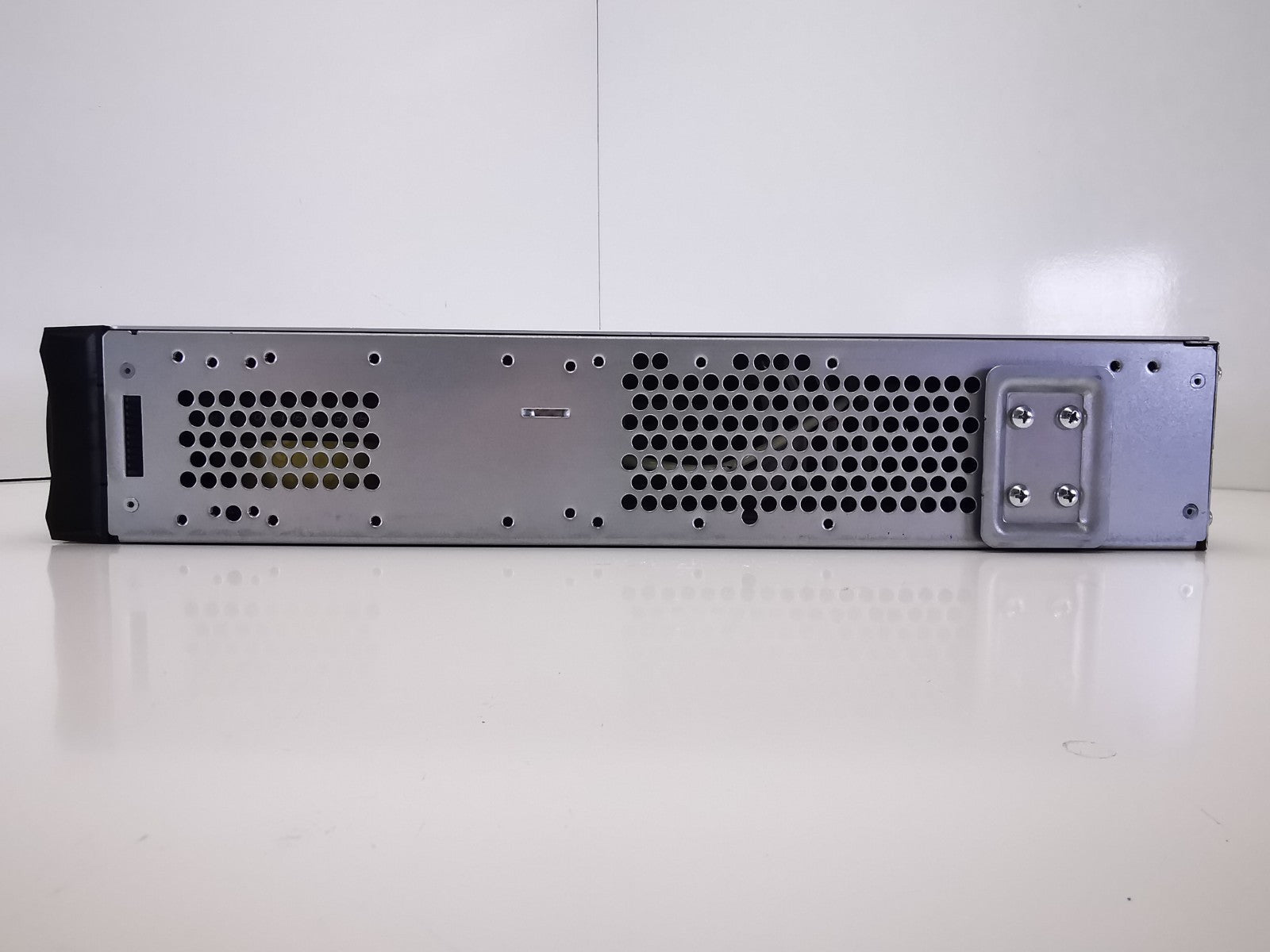 APC SMT1000RMI2UC Rackmountable UPS - Batteries Not Included