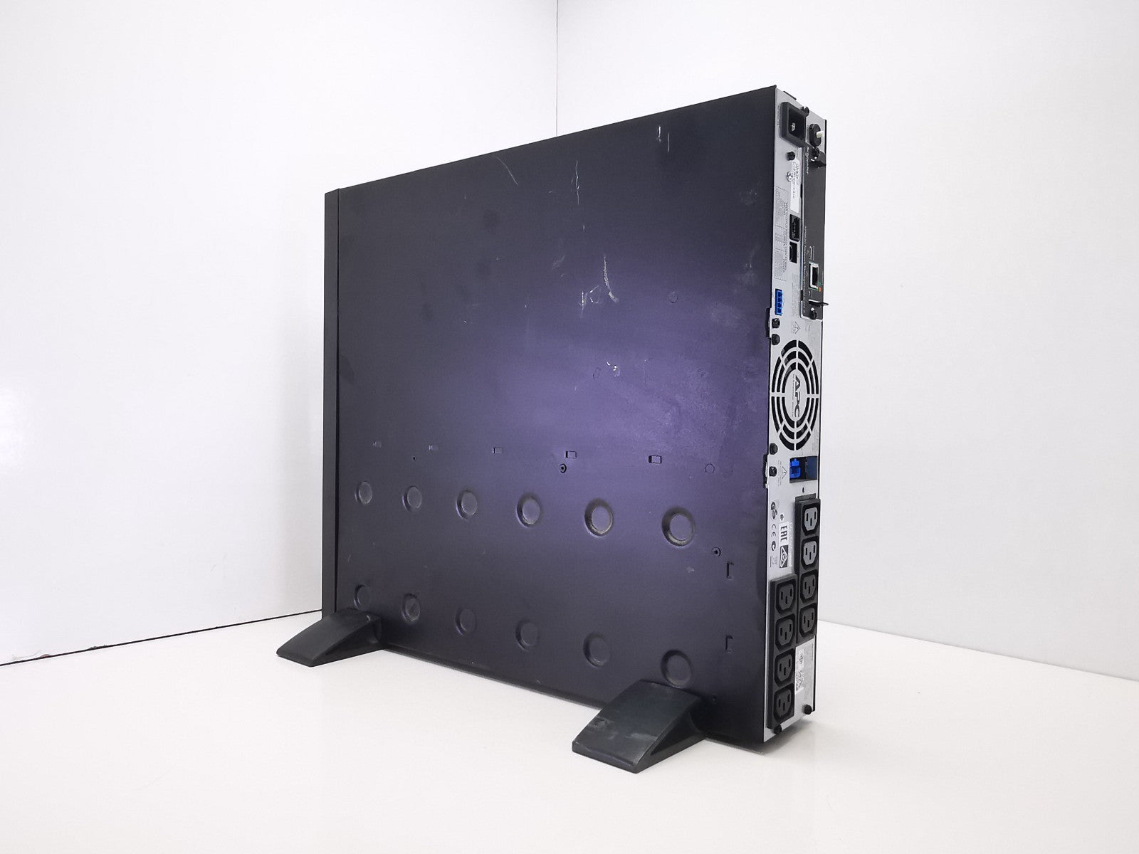 APC SMX1000i Floor Standing UPS - Batteries Incuded