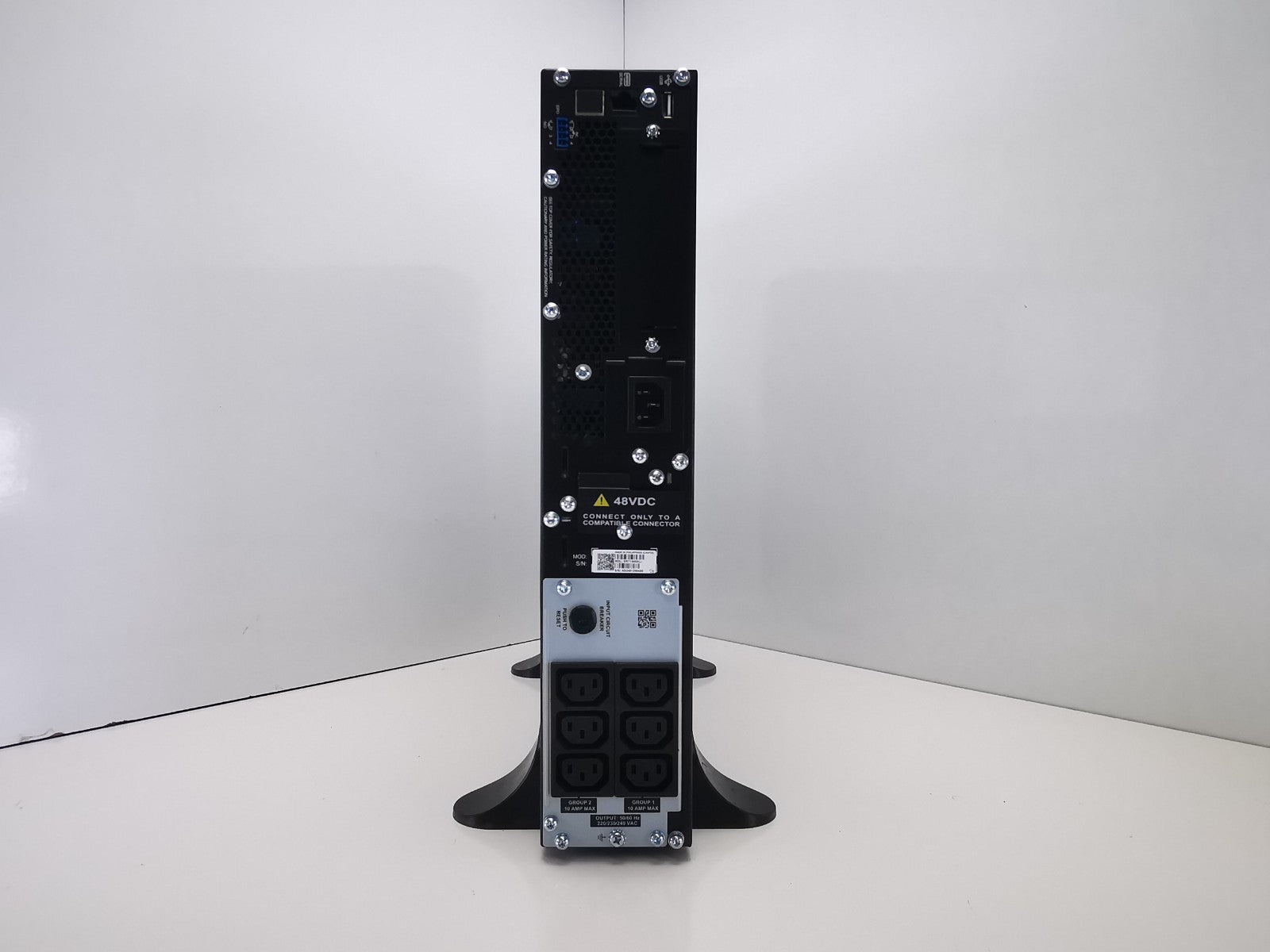 APC SRT1000XLI Floor Standing UPS - Batteries Included