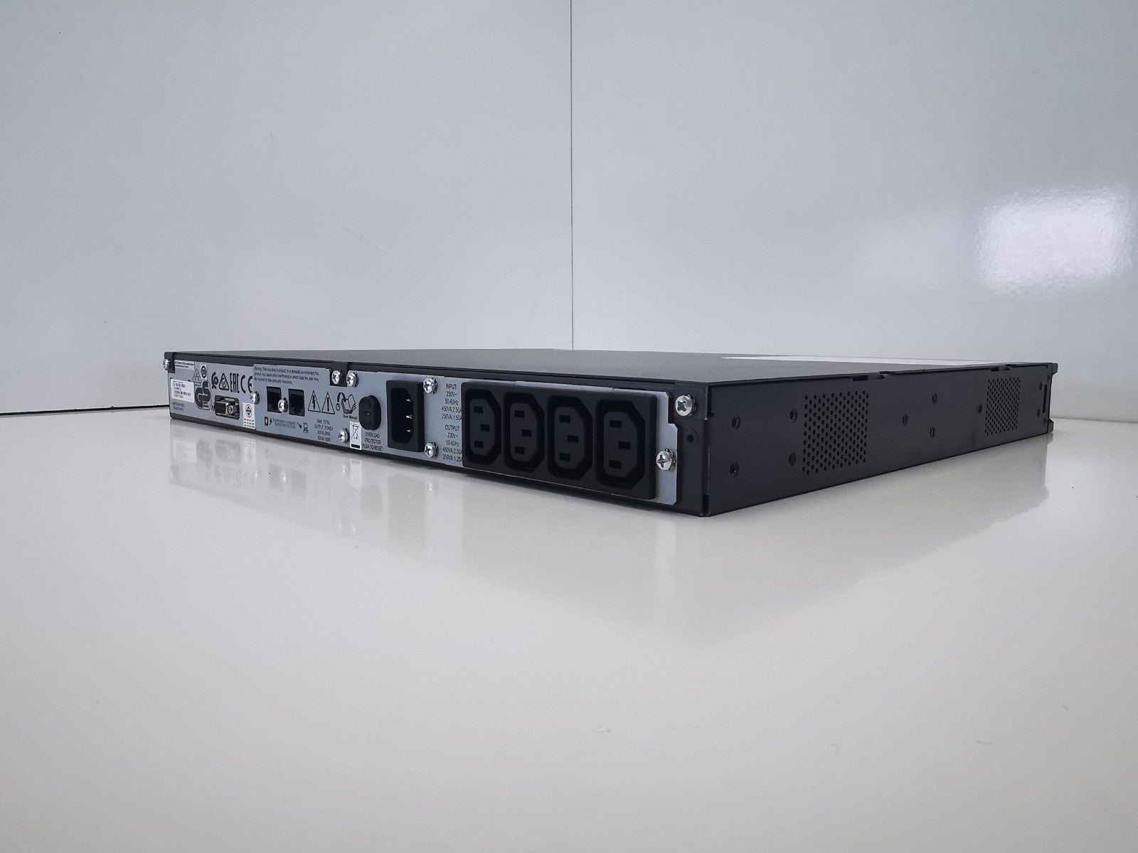 APC SC450RMI1U Rack Mounted UPS - Batteries Included