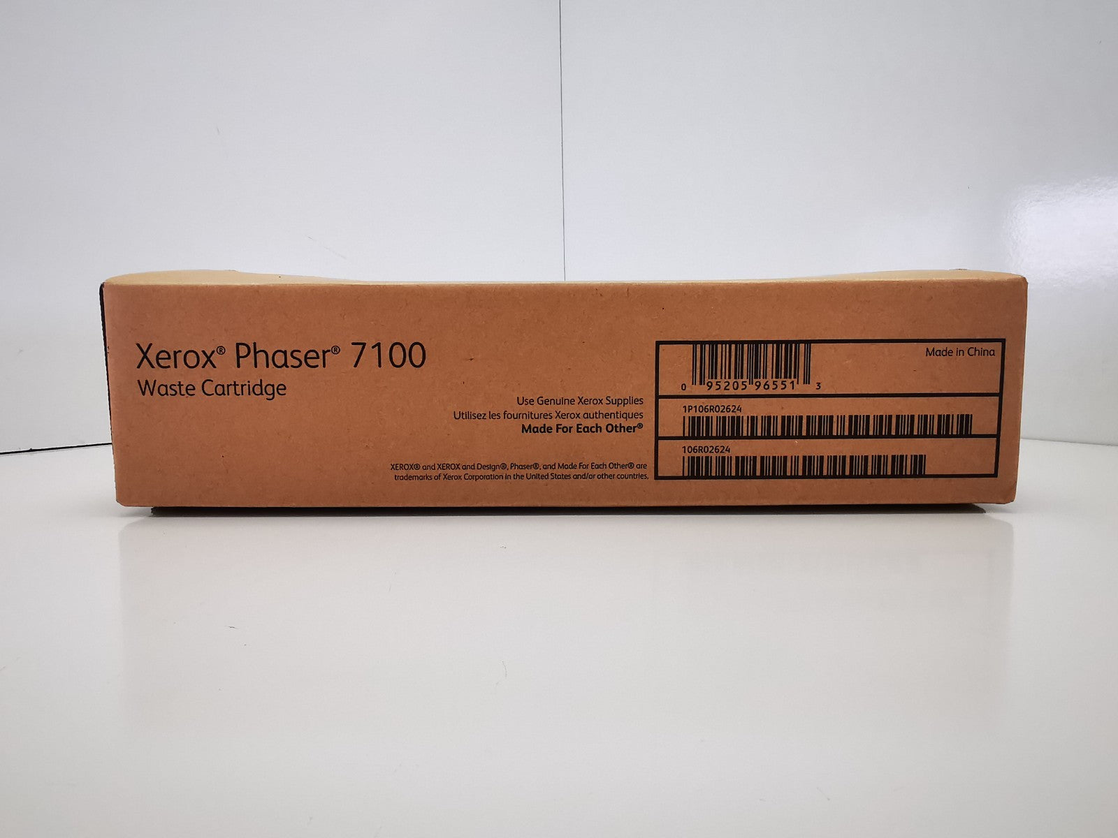 BNIB Xerox Phaser 7100 Waste Toner Cartridge 106R02624 sealed