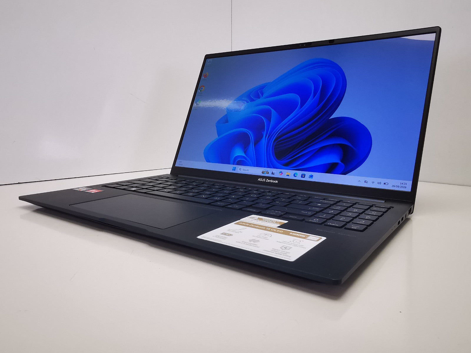 Asus Zenbook 15 15.6" Laptop - Ryzen 7 / 16GB RAM / 500GB NVMe / Windows 11 Pro